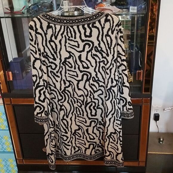BEAUTIFUL ALFANI DRESS !!! LIKE NEW!!! NEVER WORN!!! - Picture 9 of 14